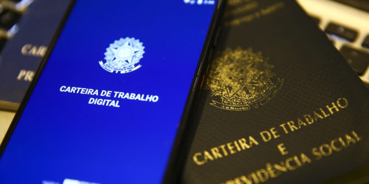 Criação de empregos formais no Alto Tietê tem queda de 55% em abril, aponta Caged
