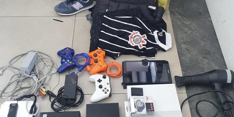 Homem invade casa, agride moradora e rouba R$ 13,5 mil em objetos em Mogi das Cruzes